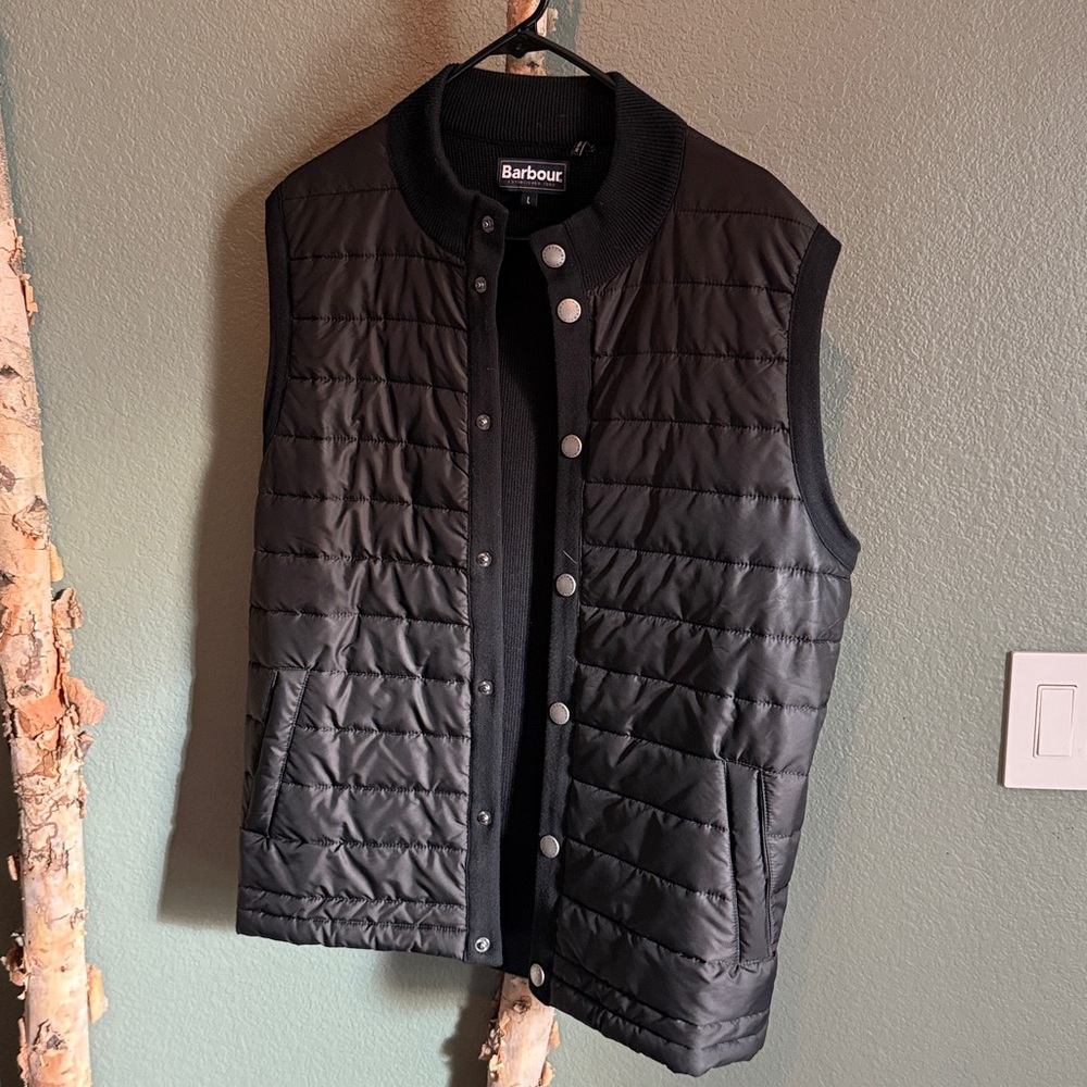 Barbour Men's Dark Quilted Vest - Picture 2 of 6